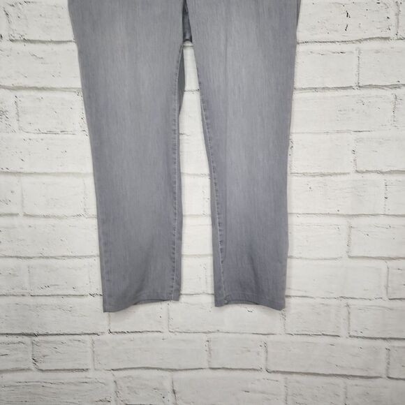 Brax Feel Good Cadiz Straight Leg Jean Pants Mens Size 42x34 Light Gray - Picture 8 of 12